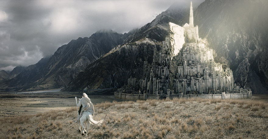 Minas Tirith i Gandalf