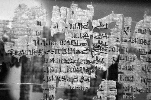 Fragmenti Torinskog papirusa.
