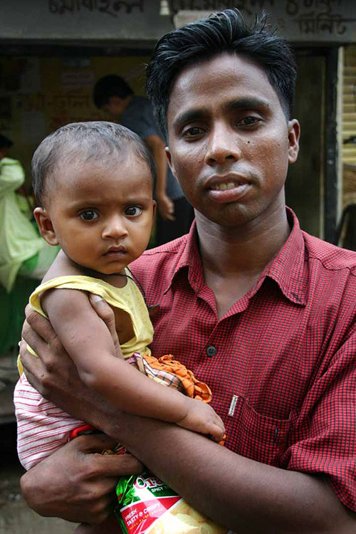 obitelj-otac-i-dijete-Dhaka